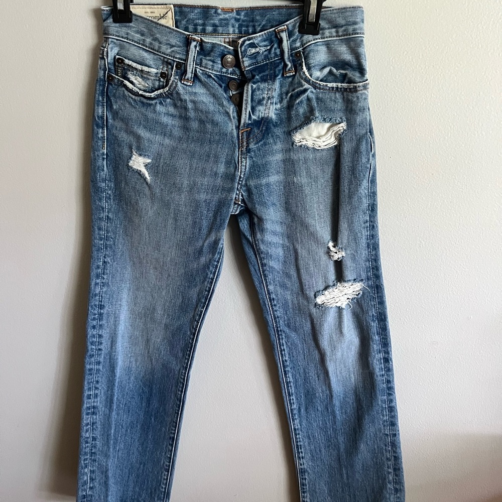 Abercrombie & Fitch Ripped Skinny Jeans